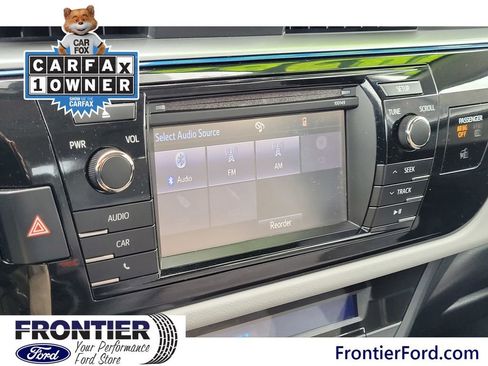 Used 2015 Toyota Corolla LE image 22