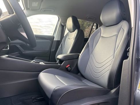 New 2026 Volkswagen Tiguan SE image 10