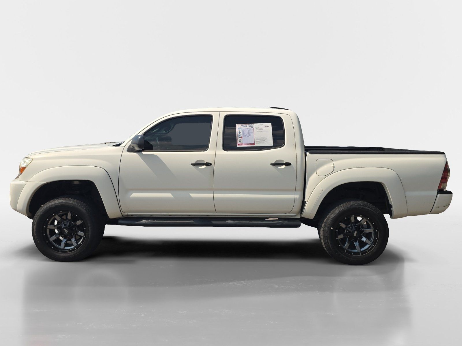 Used 2011 Toyota Tacoma PreRunner w/ SR5 Pkg #2 RWD image 2