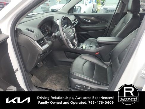 Used 2022 GMC Terrain SLT w/ Tech Package AWD/4WD image 9