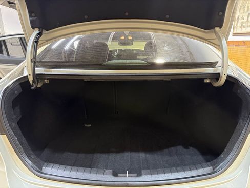 Used 2018 Hyundai Elantra SEL FWD image 14