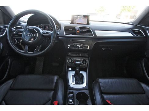 Used 2018 Audi Q3 2.0T Premium w/ Convenience Package FWD image 12