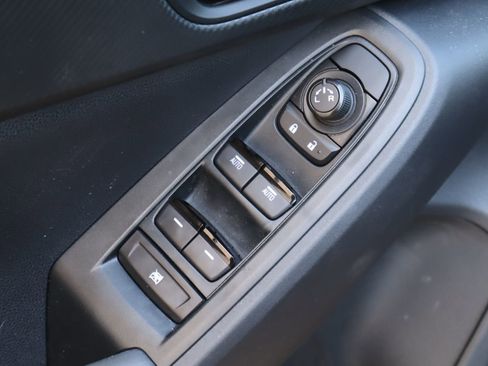 Used 2025 Subaru Crosstrek 2.0i AWD/4WD image 19