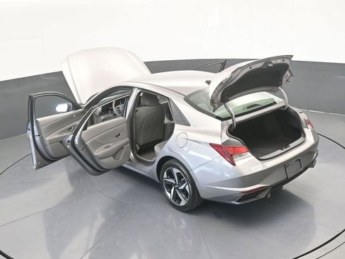 Used 2023 Hyundai Elantra SEL w/ Convenience Package image 67