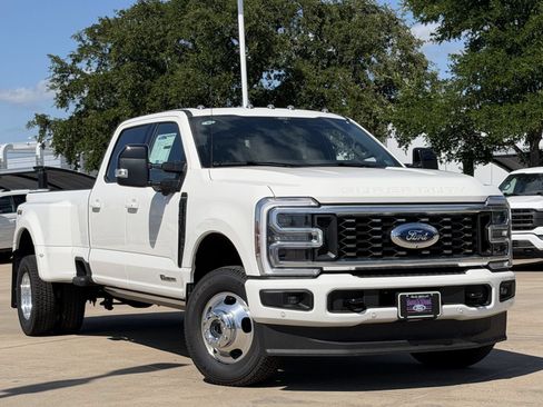 New 2026 Ford F350 Platinum AWD/4WD image 2