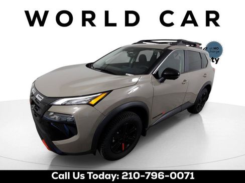 Used 2025 Nissan Rogue SV w/ Rock Creek Premium Package image 3