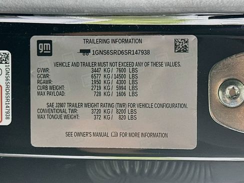 Used 2025 Chevrolet Tahoe Premier AWD/4WD image 34