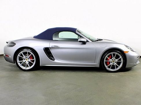 Certified 2025 Porsche 718 Boxster S image 8