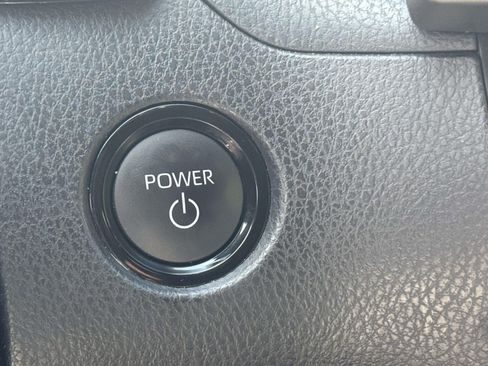 Used 2026 Toyota Camry SE FWD image 25