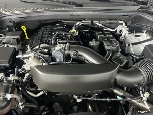 Certified 2023 Dodge Durango GT image 37