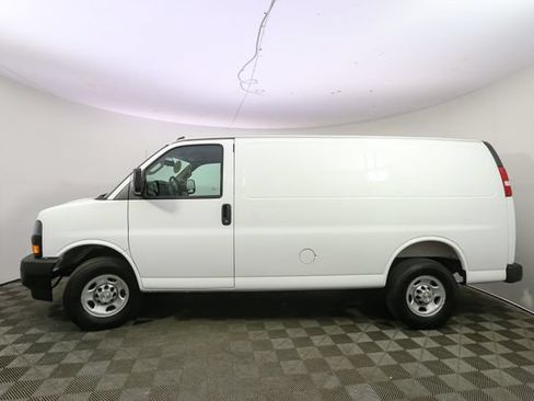Used 2025 Chevrolet Express 2500 w/ Driver Convenience Package RWD image 6