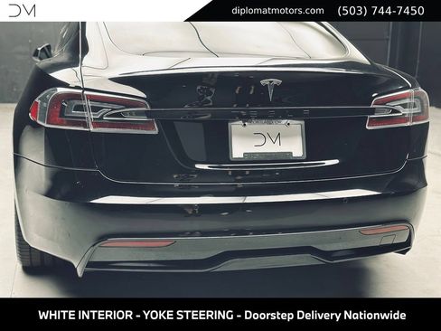 Used 2022 Tesla Model S AWD/4WD image 16