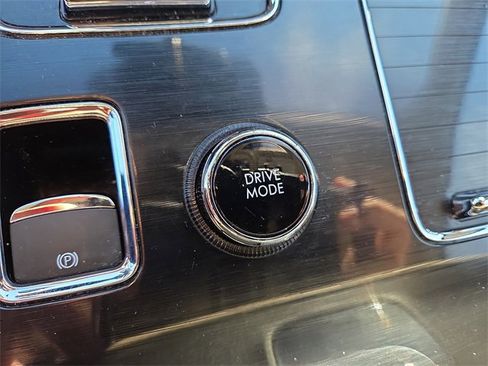 Used 2023 Lincoln Aviator Reserve w/ Equipment Group 201A image 24