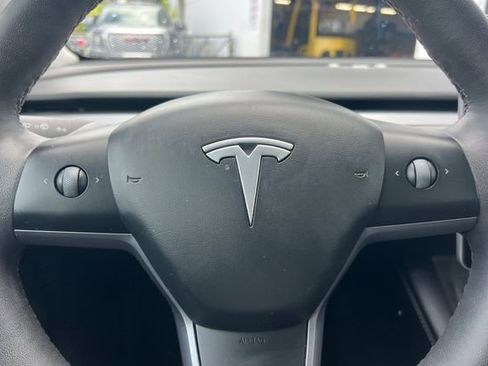 Used 2023 Tesla Model 3 Standard Range RWD image 23