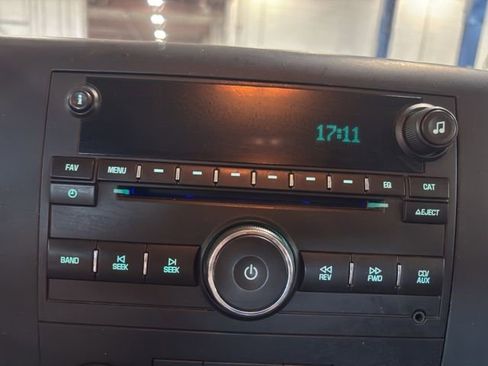 Used 2008 Chevrolet Silverado 1500 W/T AWD/4WD image 3