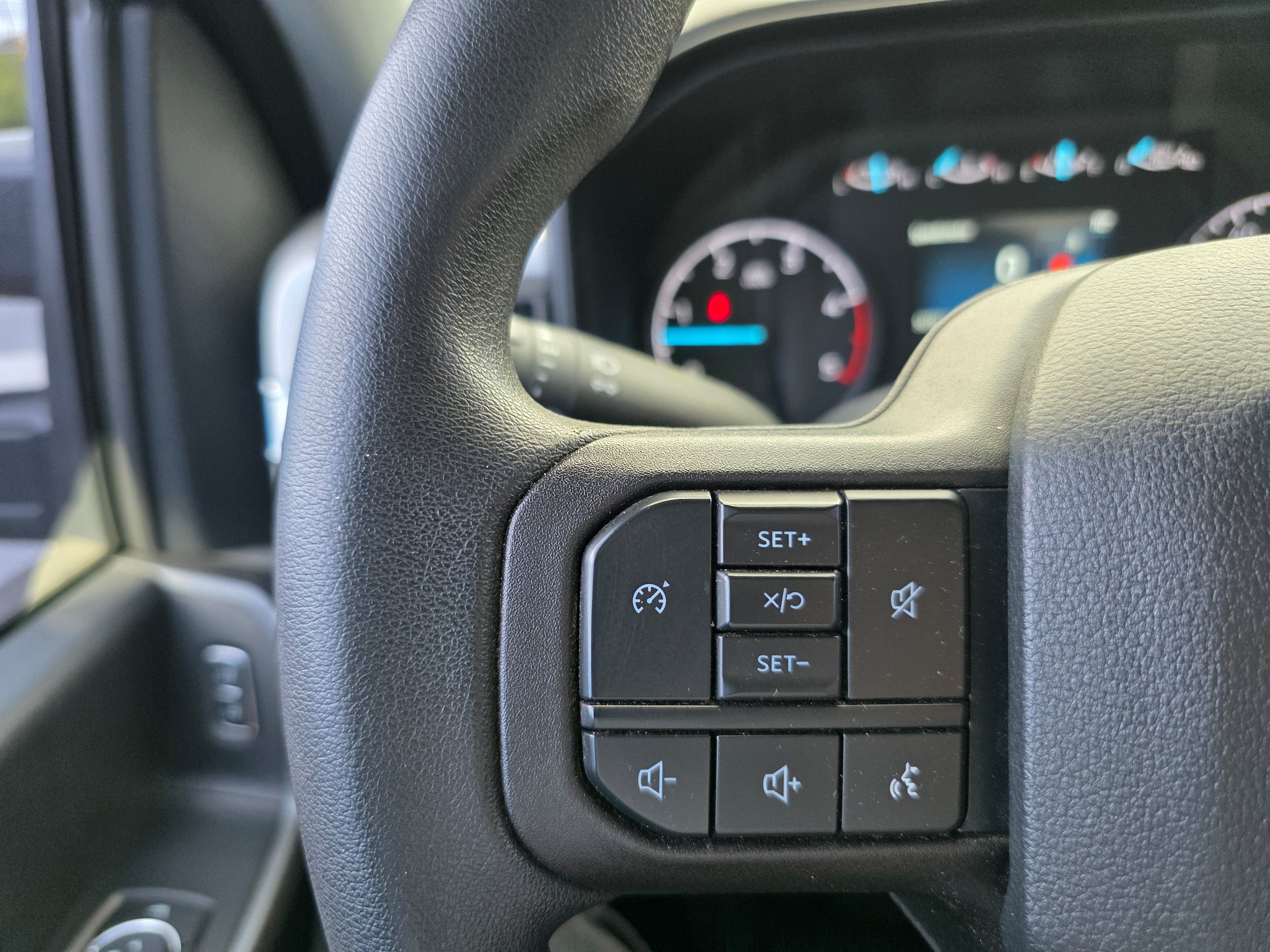 Certified 2025 Ford F350 XLT AWD/4WD image 15