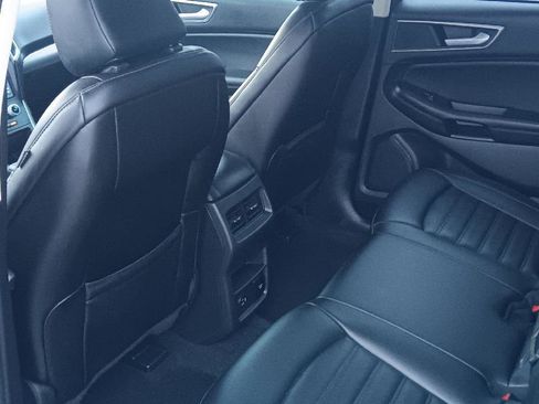 Used 2021 Ford Edge SEL w/ Convenience Package image 6