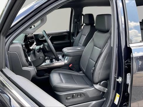 Used 2022 Chevrolet Silverado 1500 LTZ AWD/4WD image 15