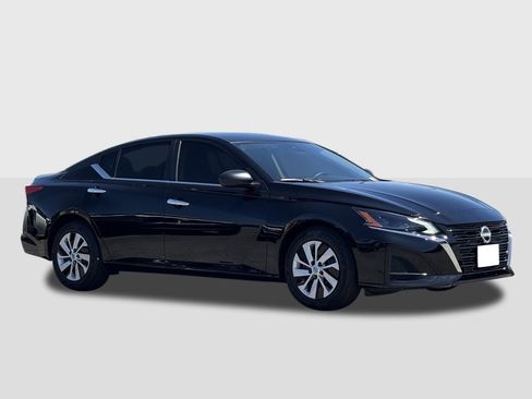New 2025 Nissan Altima 2.5 S image 5