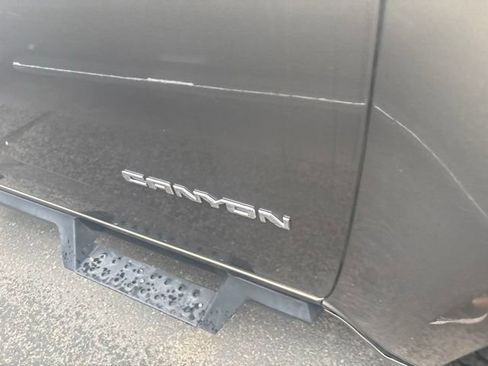 Used 2015 GMC Canyon SLE w/ SLE Convenience Package AWD/4WD image 10