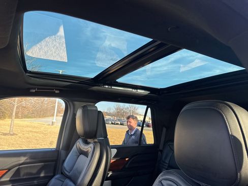 Used 2018 Lincoln Navigator Reserve w/ Technology Package image 5