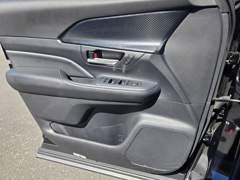 Certified 2025 Toyota Grand Highlander AWD Hybrid image 22