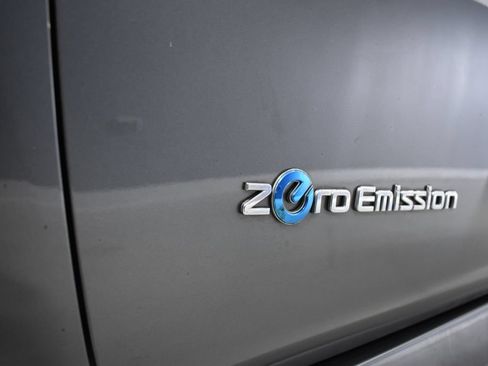 Used 2019 Nissan Leaf SL Plus FWD image 37