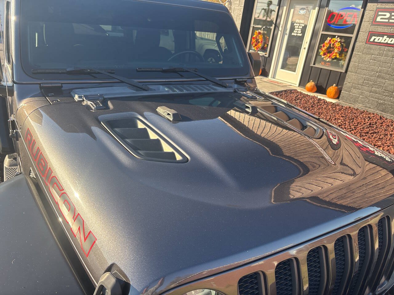 Used 2018 Jeep Wrangler Rubicon w/ Steel Bumper Group AWD/4WD image 16