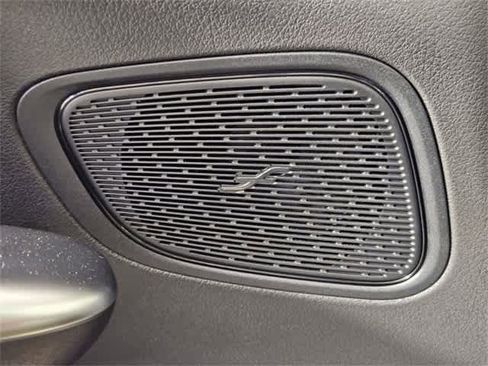 Certified 2025 Mercedes-Benz GLC 300 4MATIC image 32