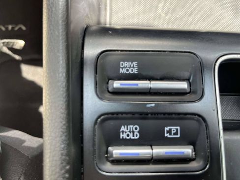 Used 2024 Hyundai Sonata SEL w/ Convenience Package FWD image 25
