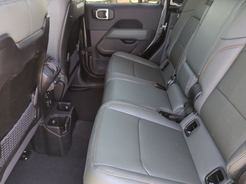 New 2026 Jeep Gladiator Mojave AWD/4WD image 17