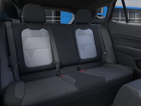 New 2026 Chevrolet Trax RS w/ Sunroof Package FWD image 17
