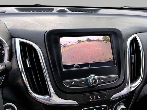 Used 2024 Chevrolet Equinox LT FWD image 11