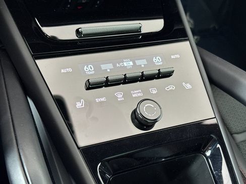 Certified 2026 Porsche Cayenne GTS AWD/4WD image 21