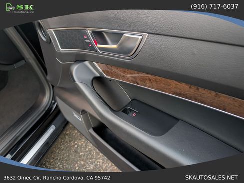 Used 2007 Audi S6 Sedan AWD/4WD image 32