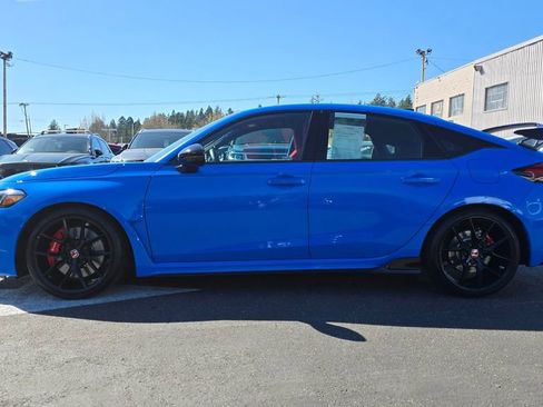 Used 2025 Honda Civic Type R image 6