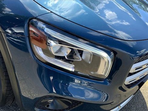 Used 2020 Mercedes-Benz GLB 250 4MATIC image 24