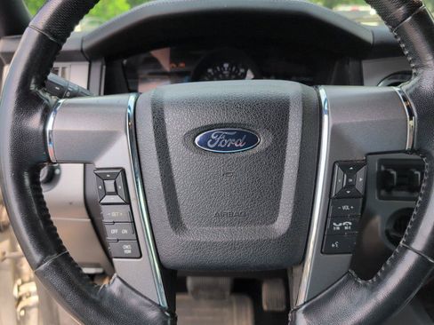 Used 2015 Ford Expedition Platinum RWD image 24