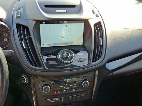 Used 2018 Ford Escape Titanium image 15