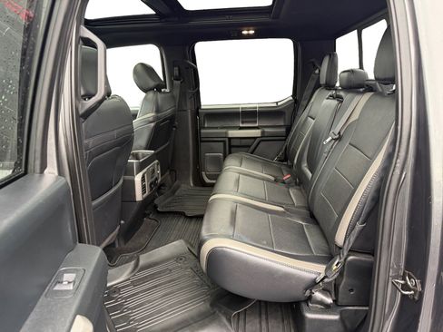 Used 2018 Ford F150 Raptor image 16