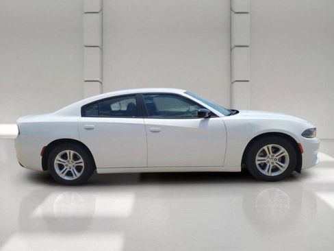 Used 2023 Dodge Charger SXT RWD image 4