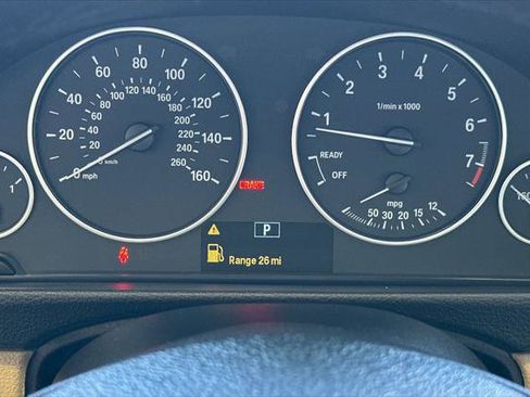 Used 2018 BMW 320i Sedan image 22