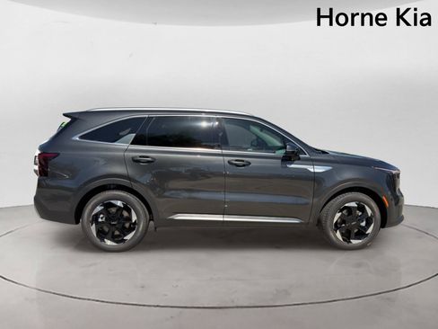 New 2026 Kia Sorento LX FWD image 3