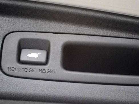 Used 2023 Honda CR-V EX-L image 16