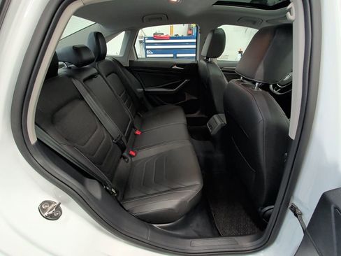 Used 2021 Volkswagen Jetta SEL Premium image 15