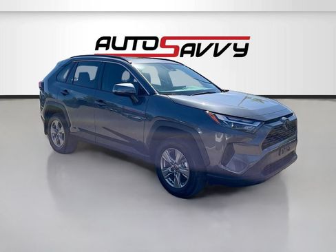 Used 2025 Toyota RAV4 XLE w/ Convenience Package AWD/4WD image 1