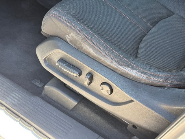Used 2023 Honda Pilot Sport image 18