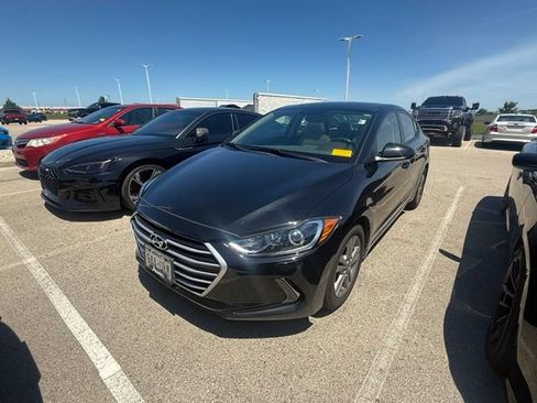 Used 2017 Hyundai Elantra Value Edition FWD image 3