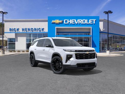 New 2026 Chevrolet Traverse LT image 2