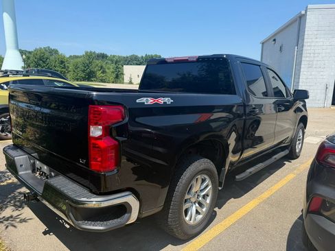 Used 2021 Chevrolet Silverado 1500 LT AWD/4WD image 7